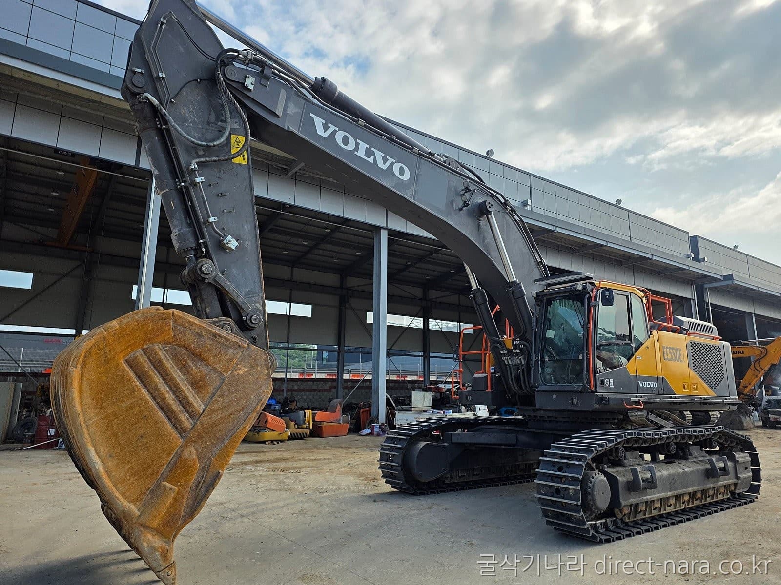 Volvo EC550E