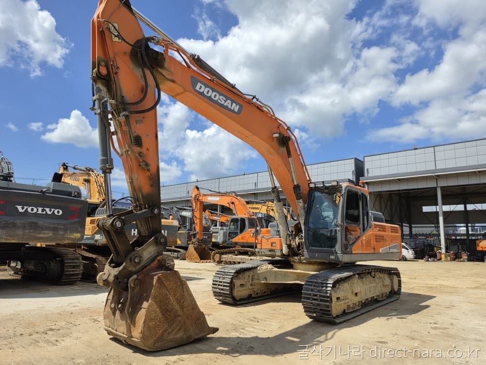 Doosan (Develon) DX300LC5K