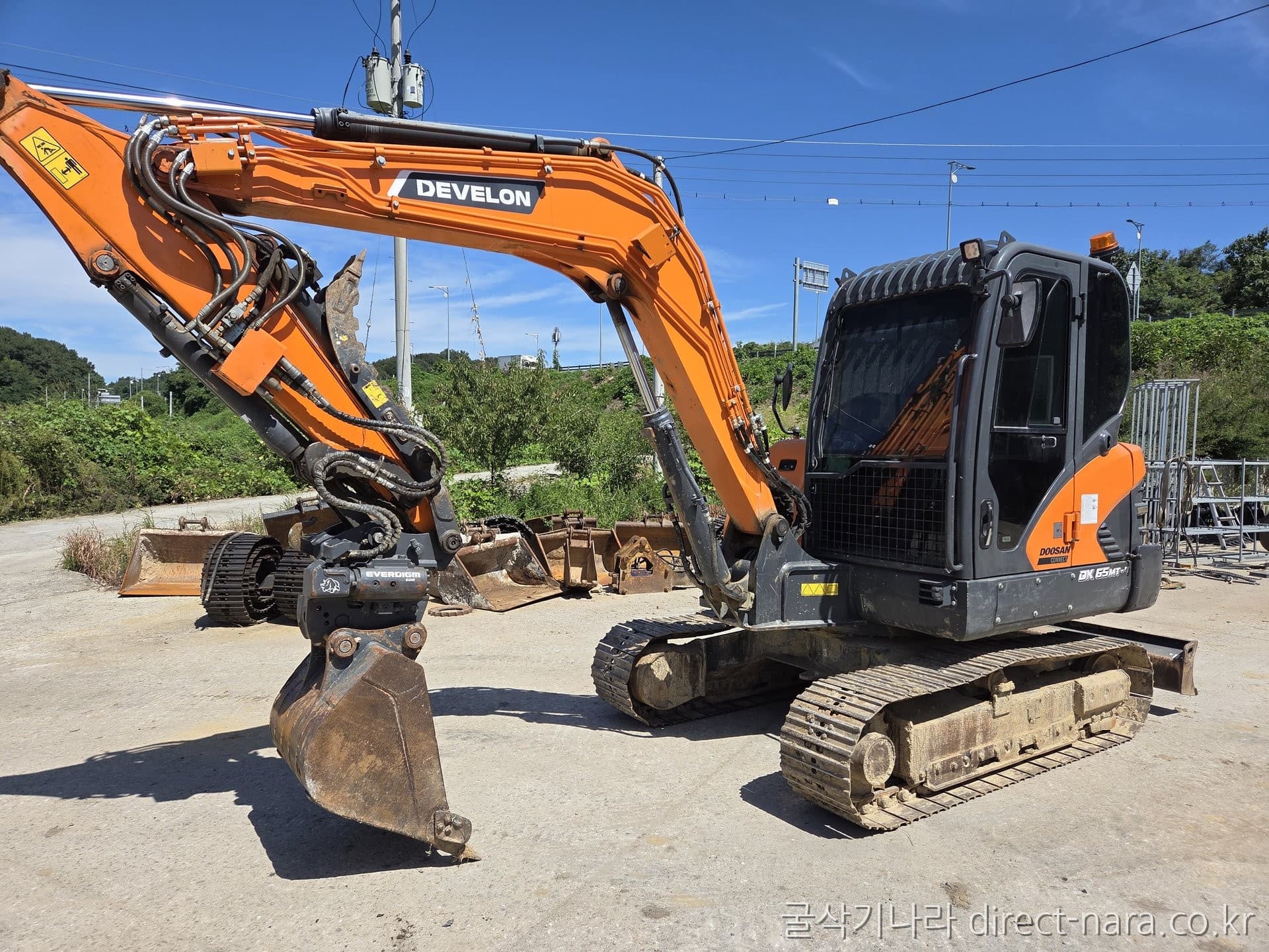 Doosan (Develon) DX65-7