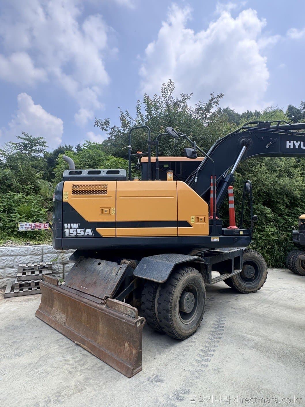 HD Hyundai HW155A