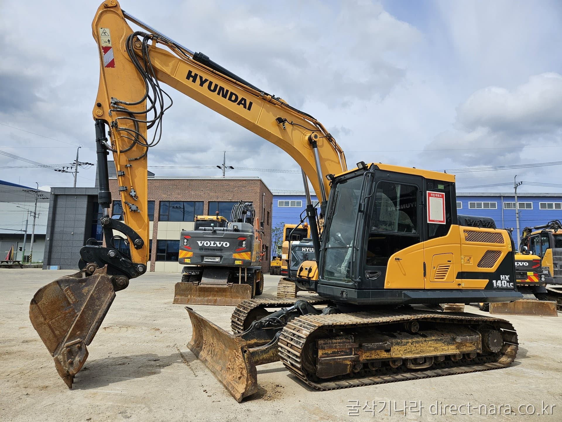 HD Hyundai HX140