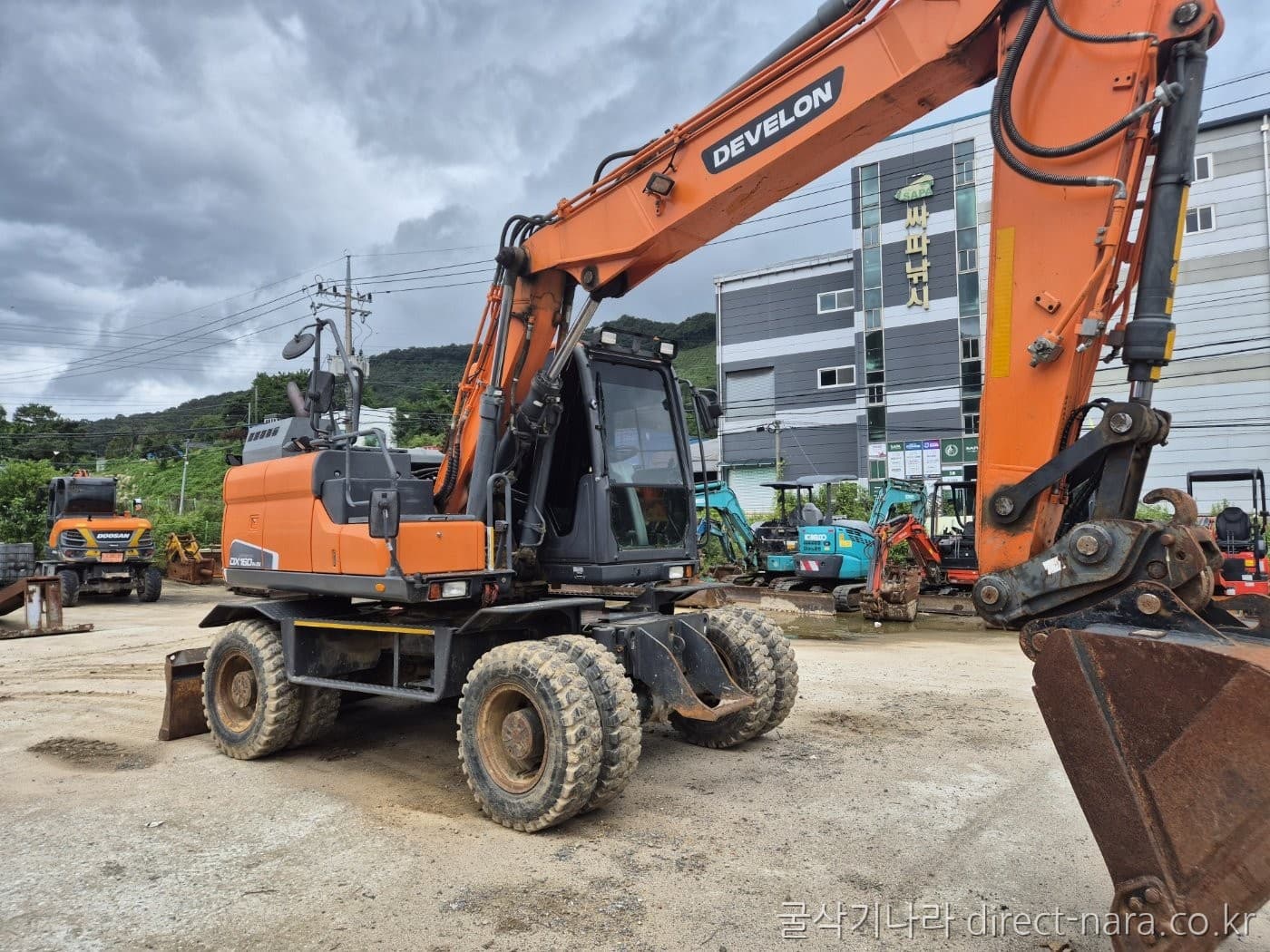 Doosan (Develon) DX160W