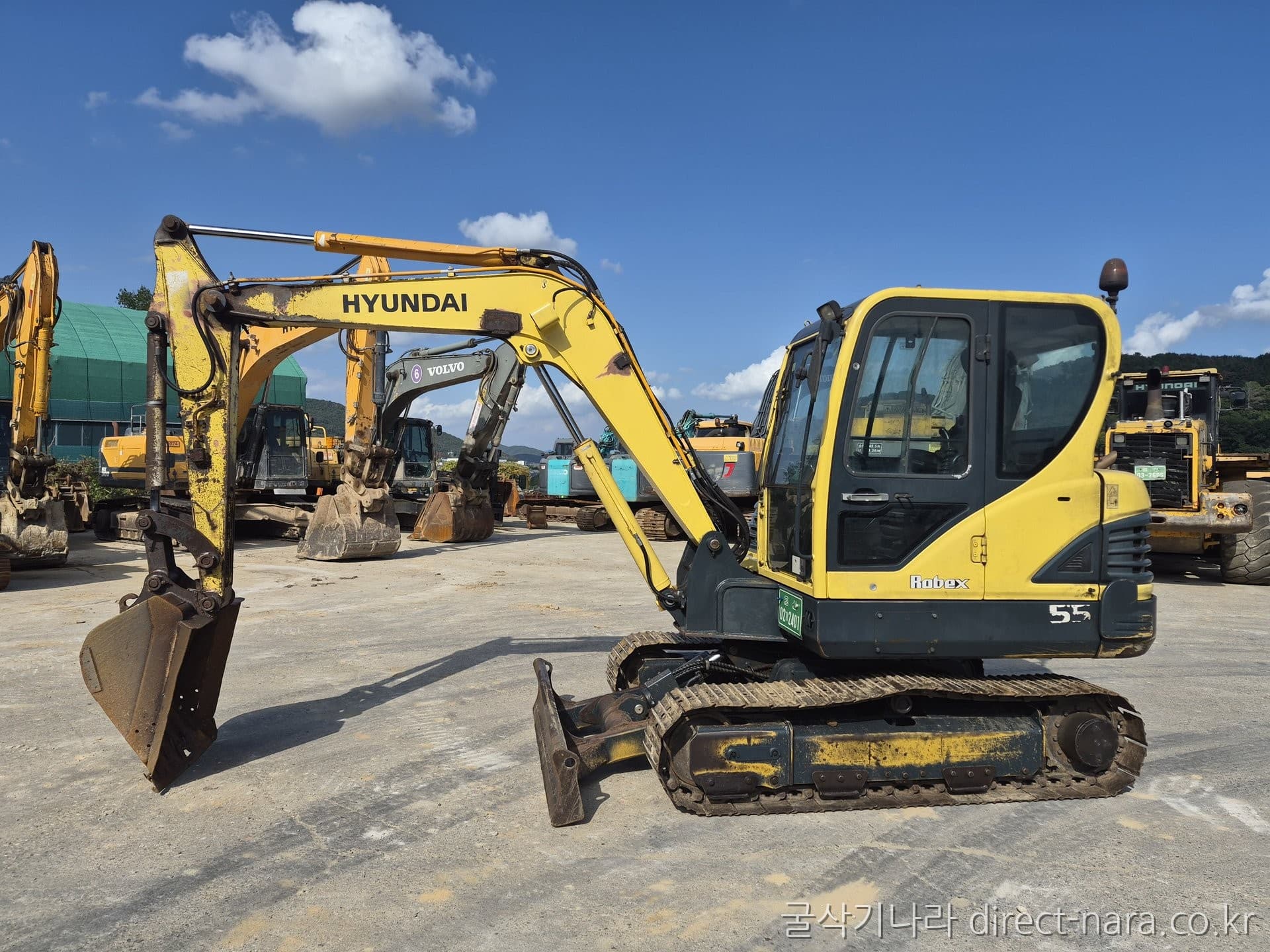 HD Hyundai R55