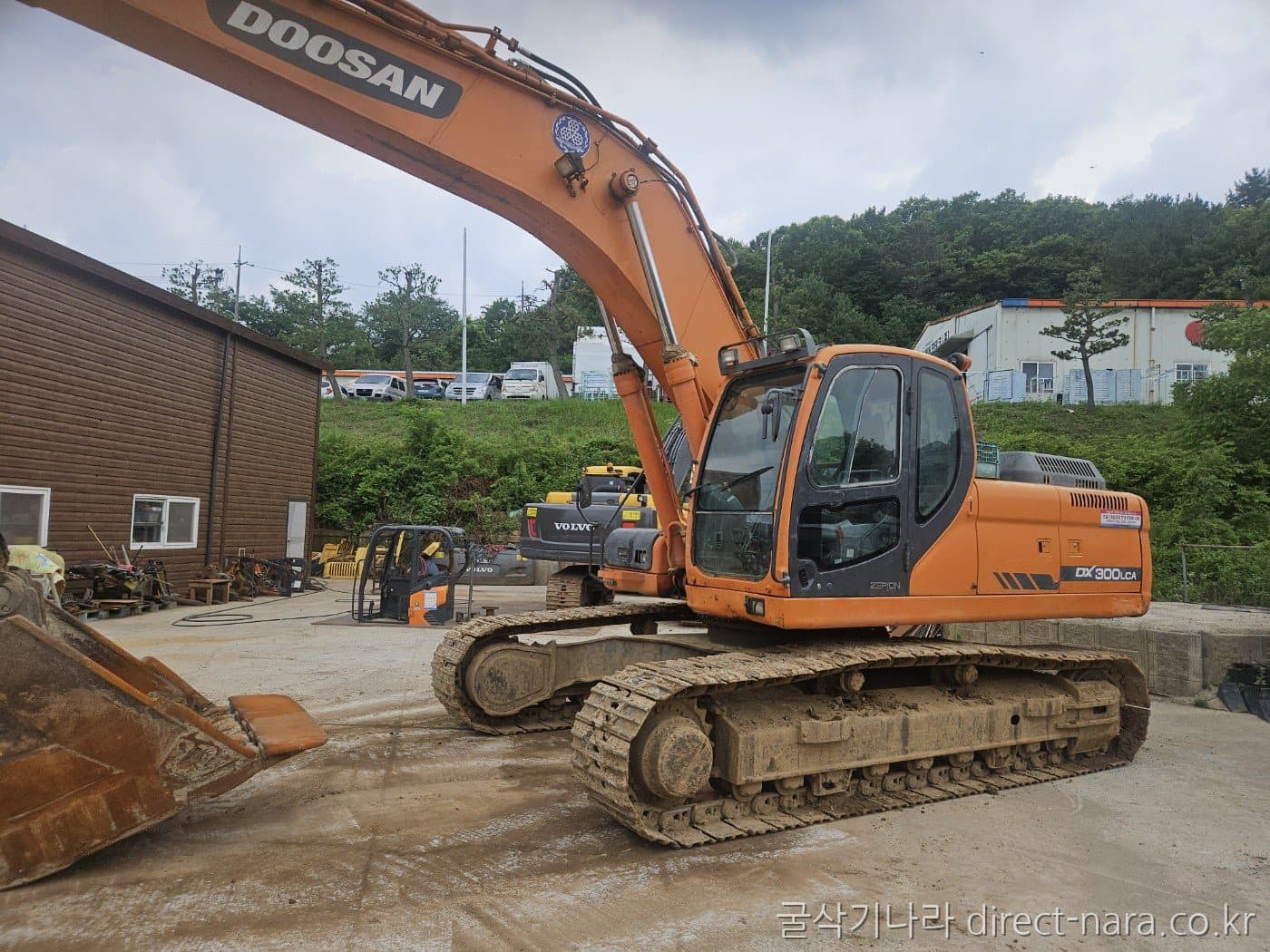 Doosan (Develon) DX300LCA
