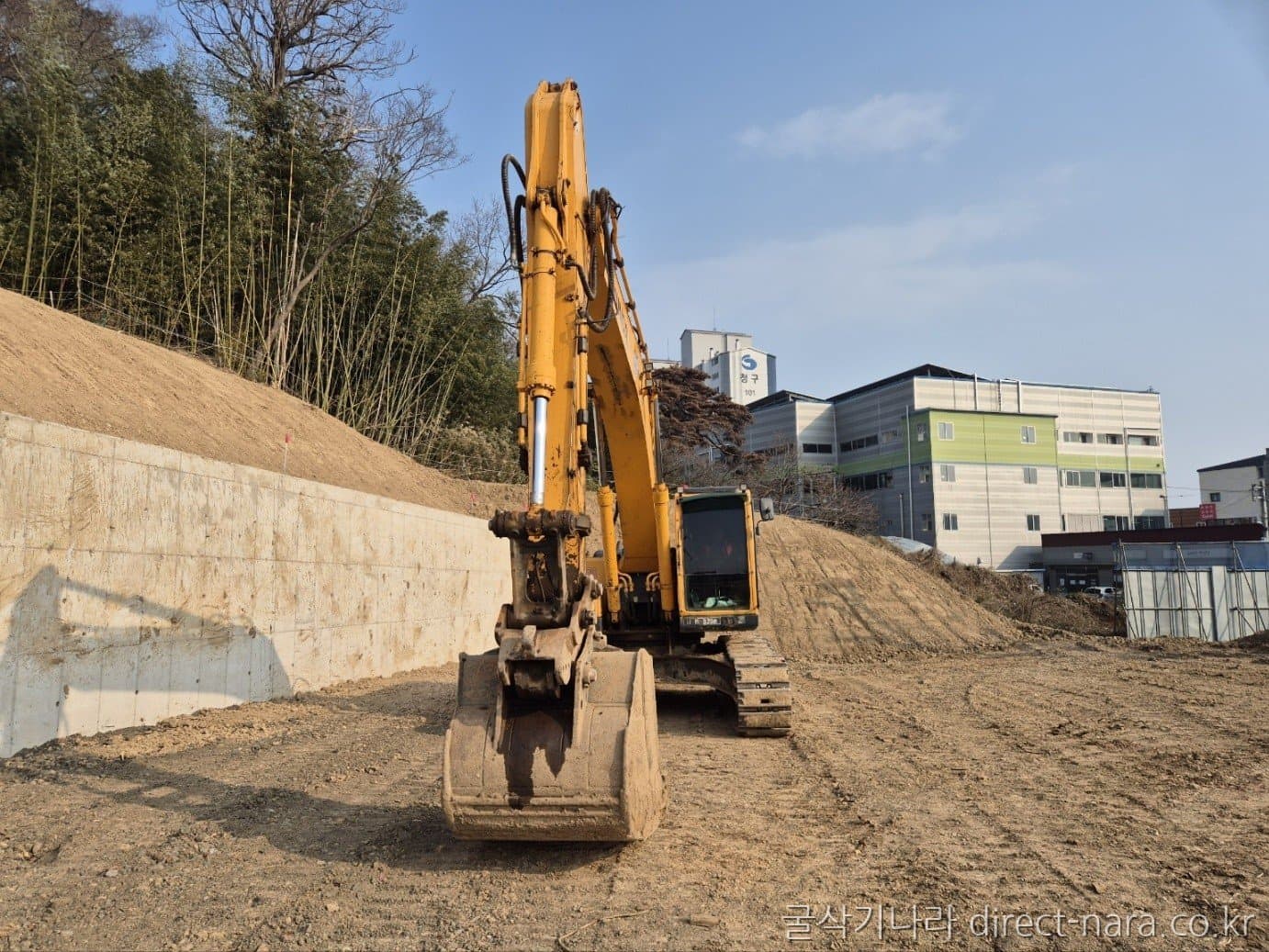 HD Hyundai R300