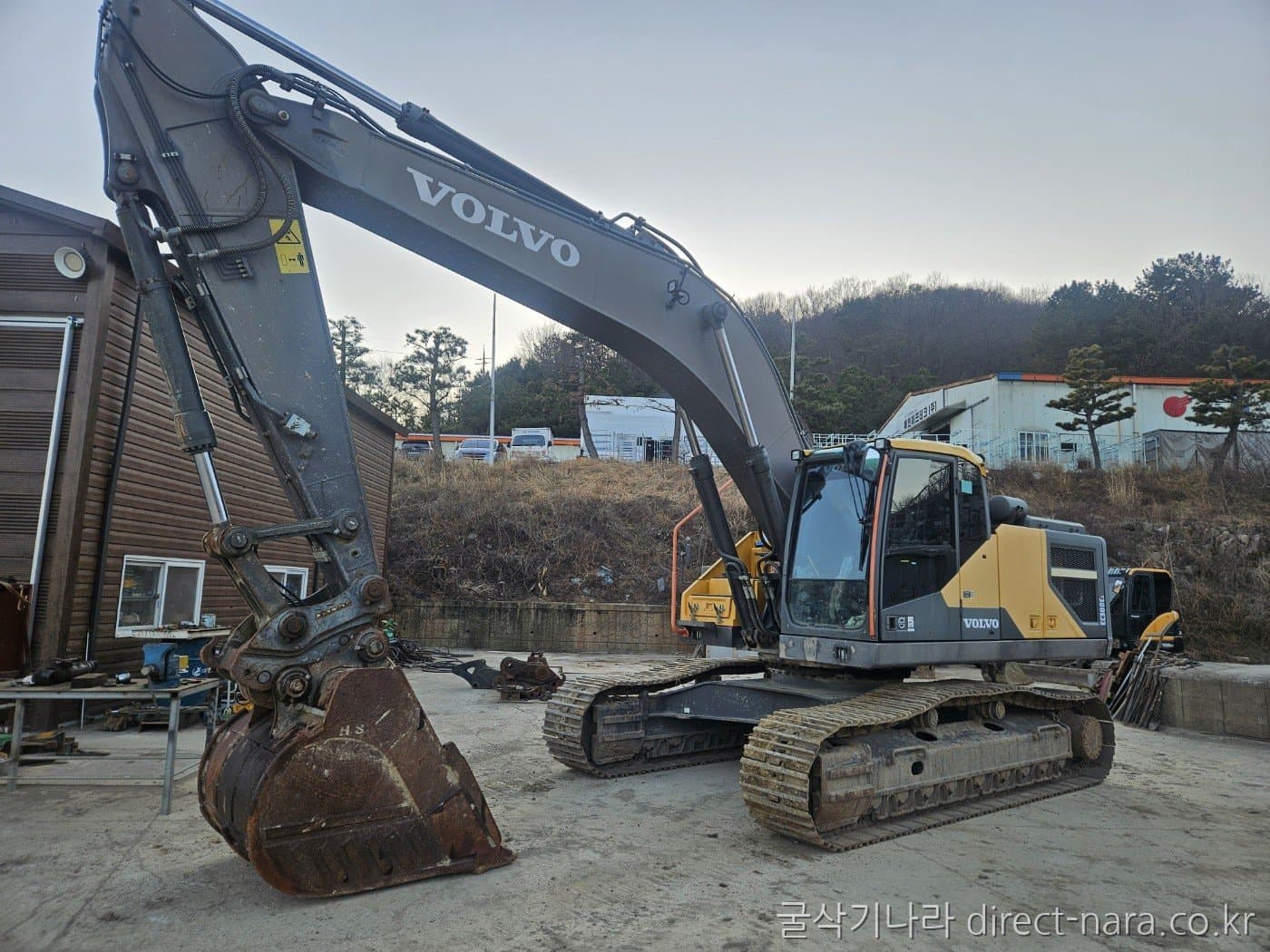 Volvo EC300E