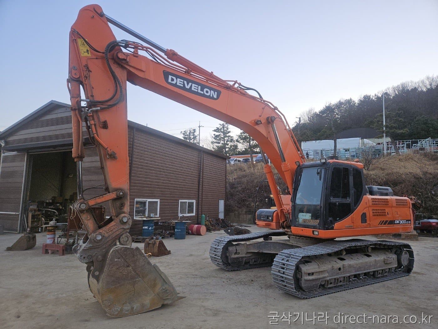 Doosan (Develon) DX300LC-3
