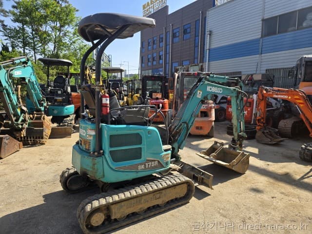 Kobelco SK17SR-5