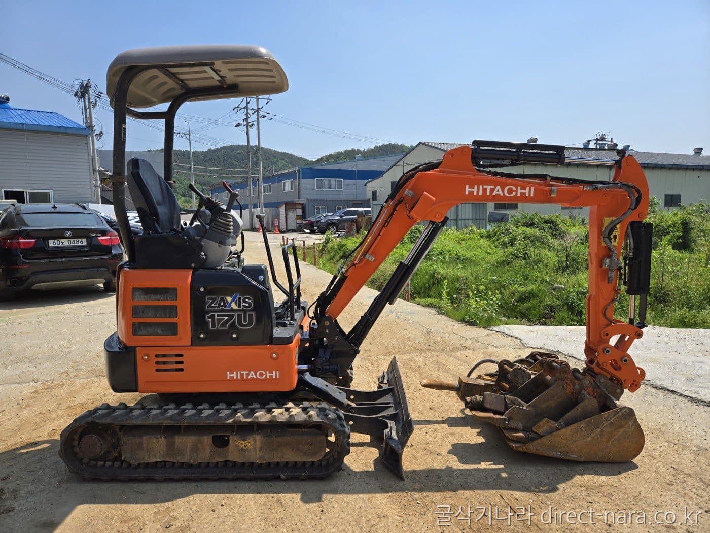 Hitachi ZX17