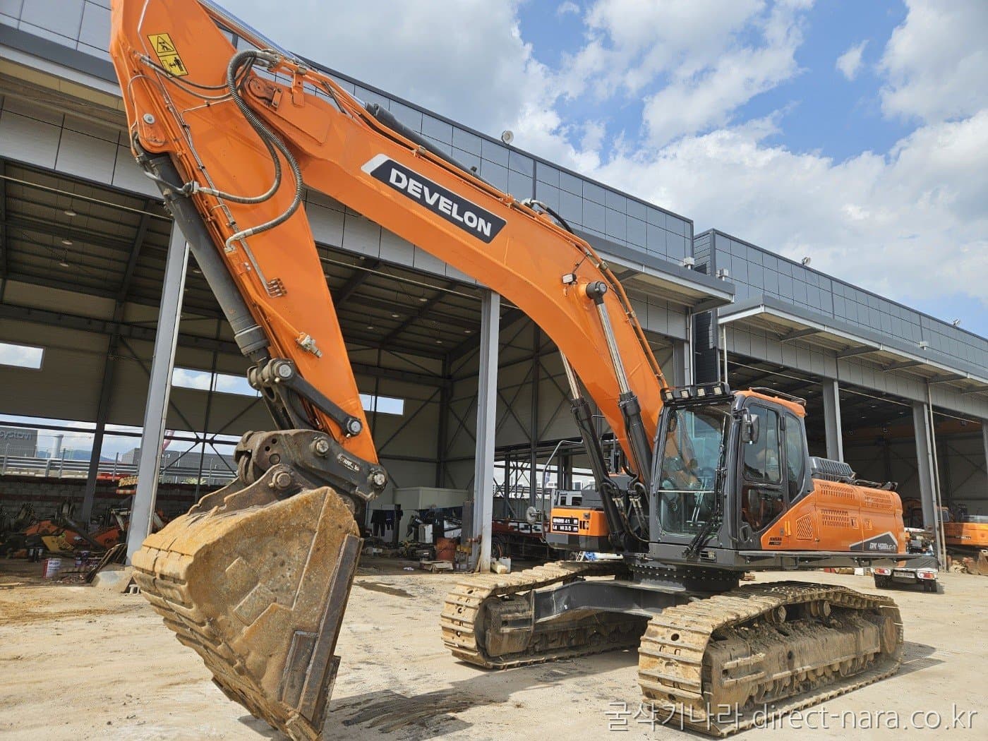 Doosan (Develon) DX400