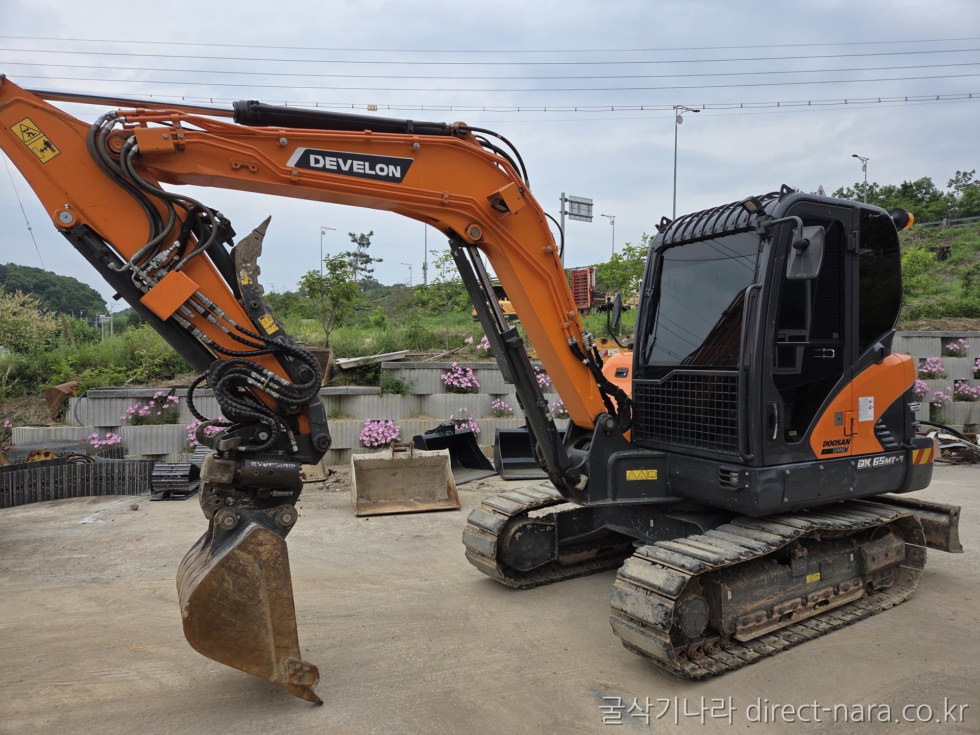 Doosan (Develon) DX65