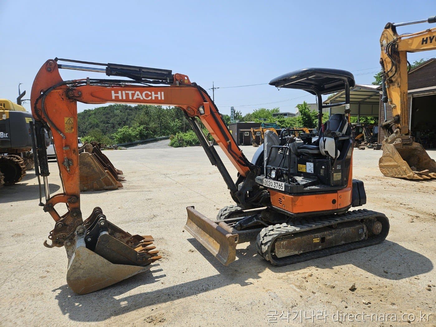 Hitachi ZX35