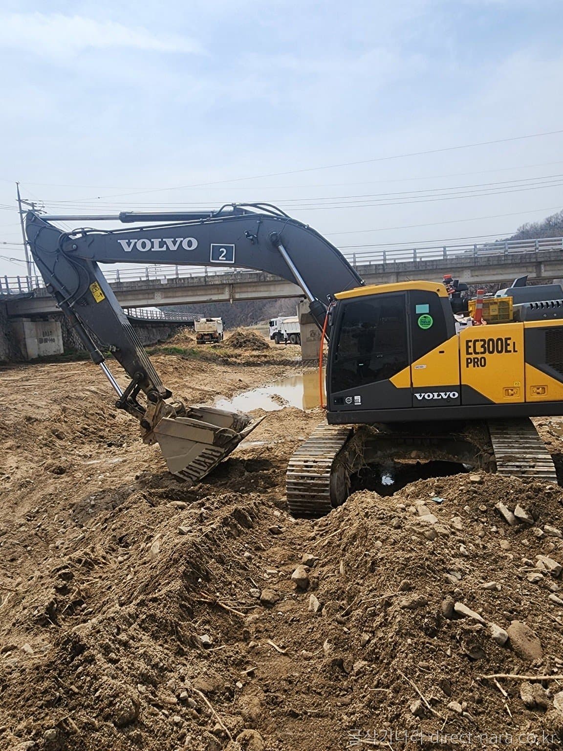 Volvo EC300