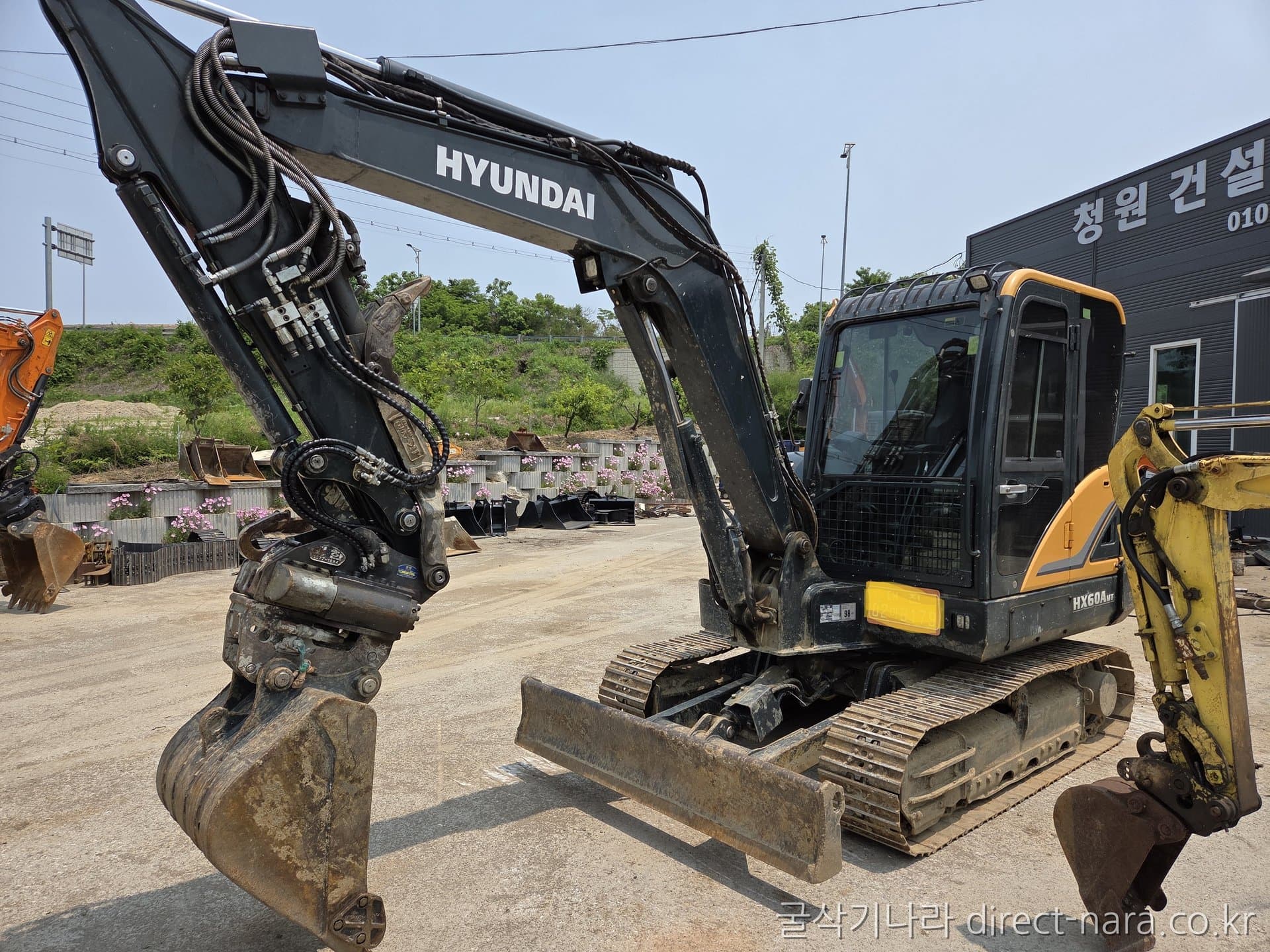 HD Hyundai HX60A