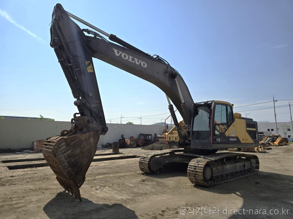 Volvo EC300E