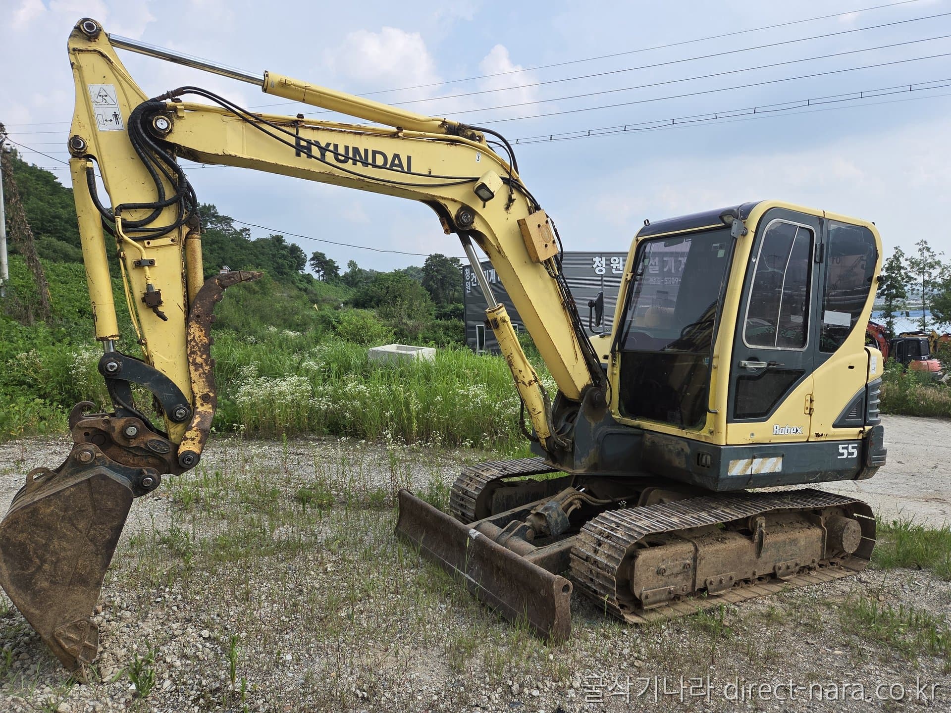 HD Hyundai R55