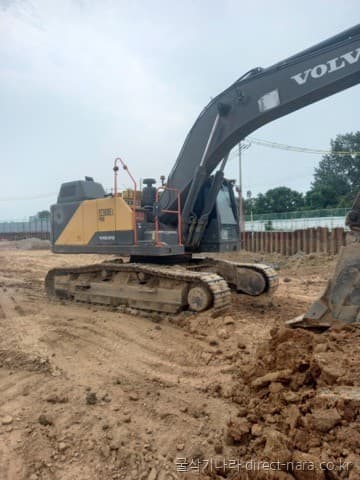 Volvo EC300