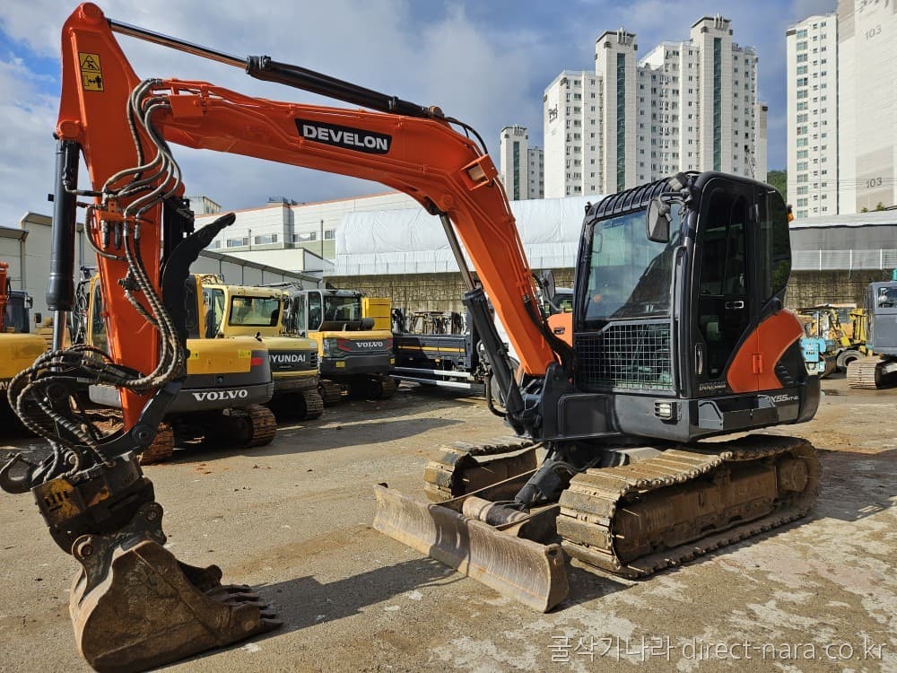 Doosan (Develon) DX55MT