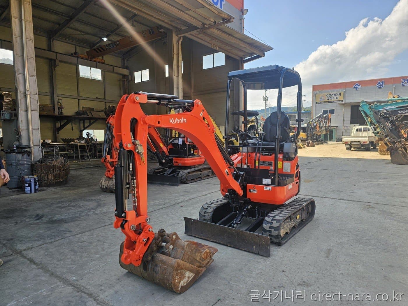 Kubota U17