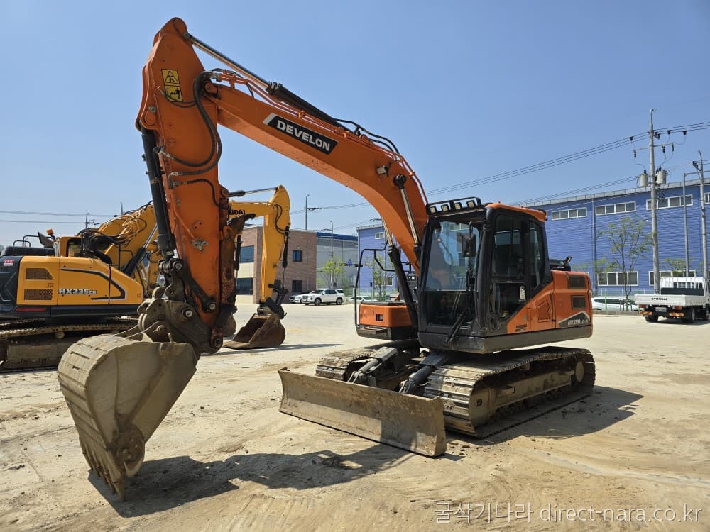 Doosan (Develon) DX150LC