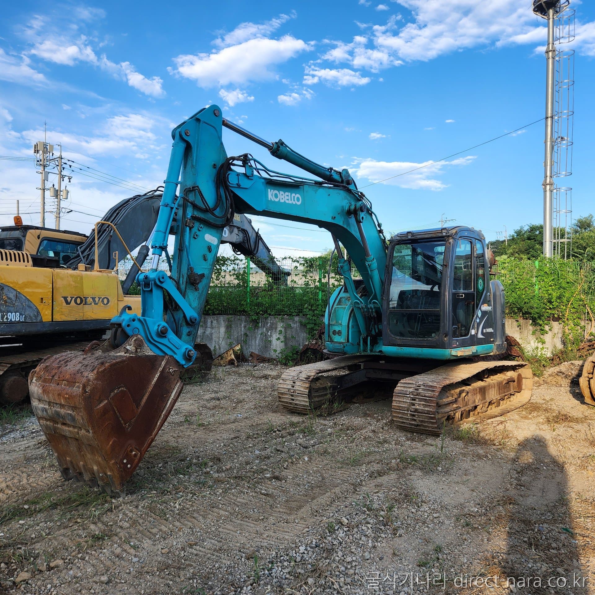 Kobelco SK140