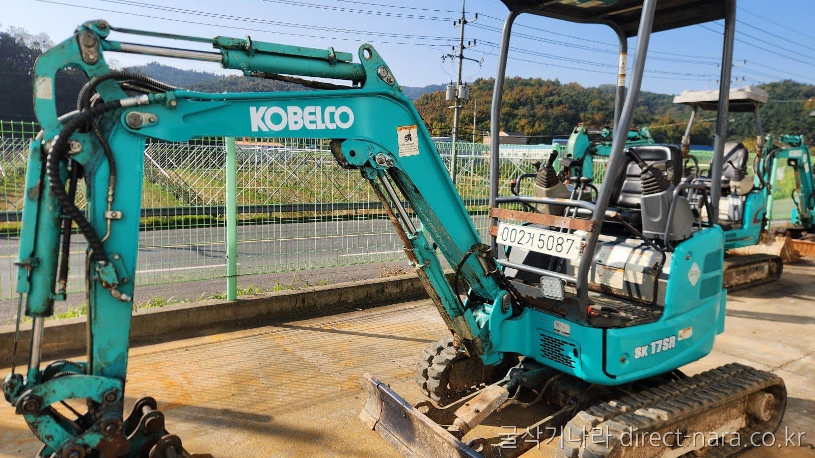 Kobelco SK17SR-5