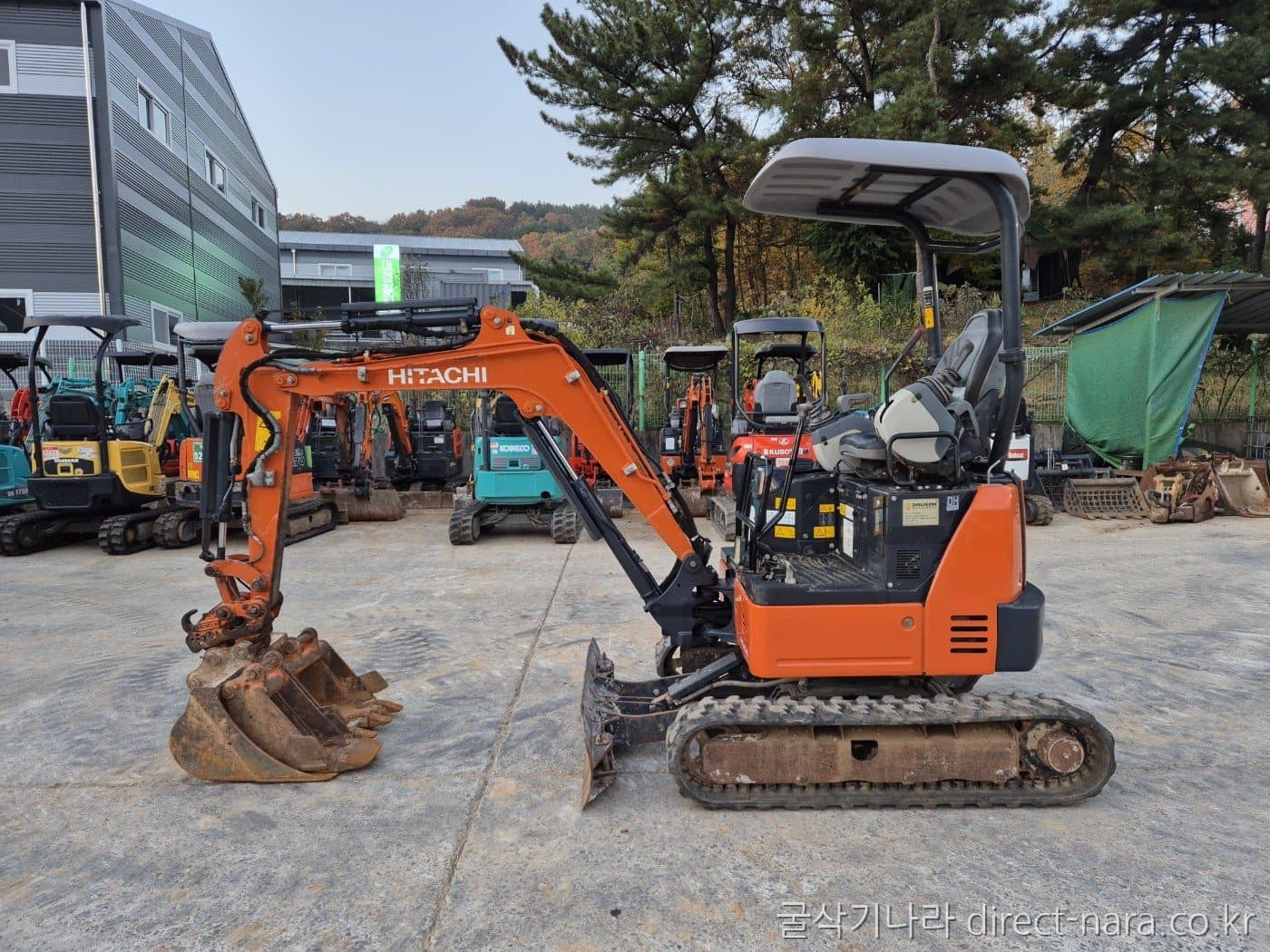 Hitachi ZX17