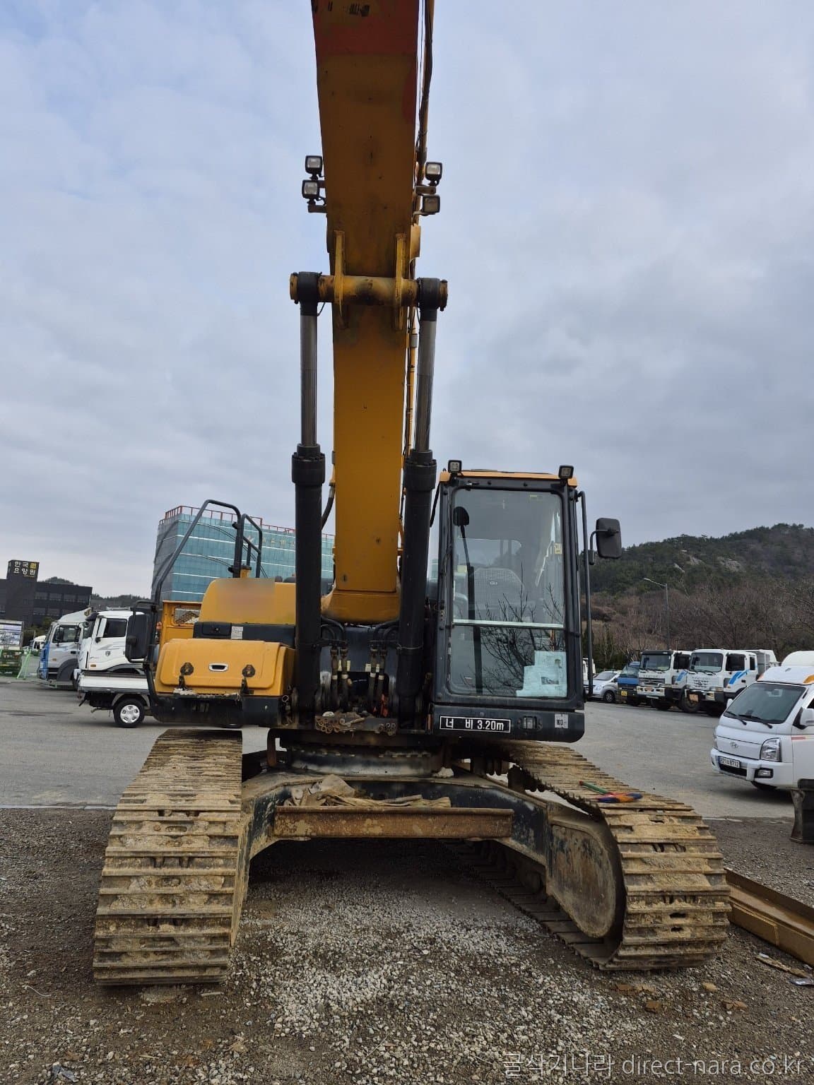 HD Hyundai HX300