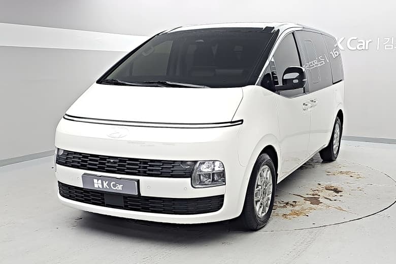 Hyundai The New Staria Hybrid, 2026