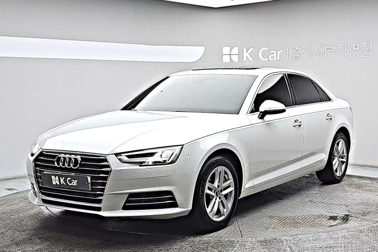 Audi A4 (B9), 2016