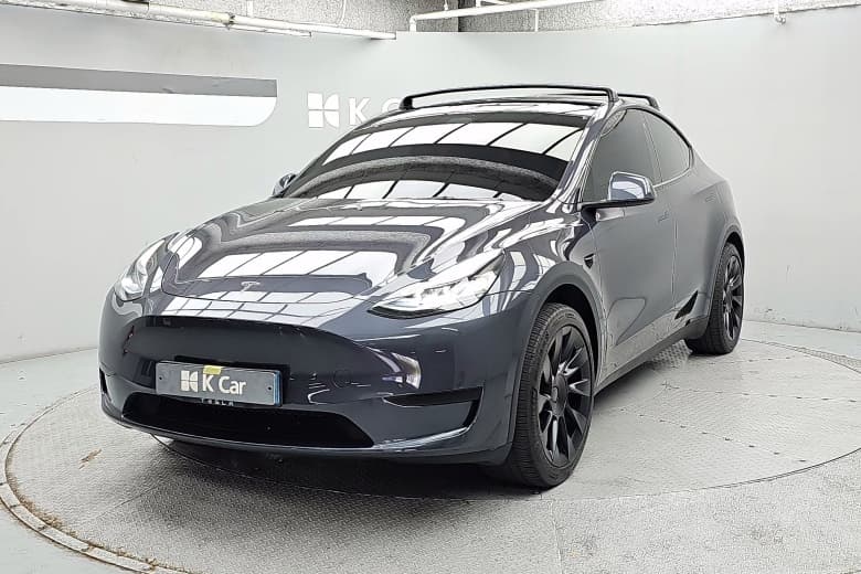 Tesla Model Y, 2023