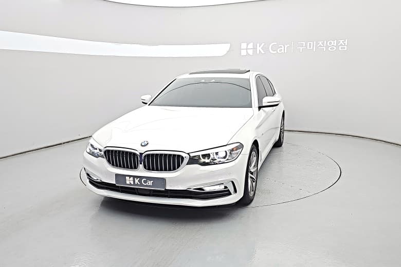 BMW 5-Series (G30), 2018