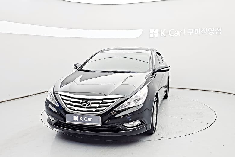 Hyundai YF Sonata, 2010