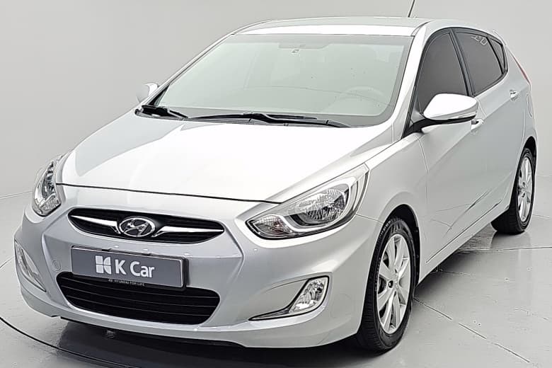 Hyundai Accent(New), 2011
