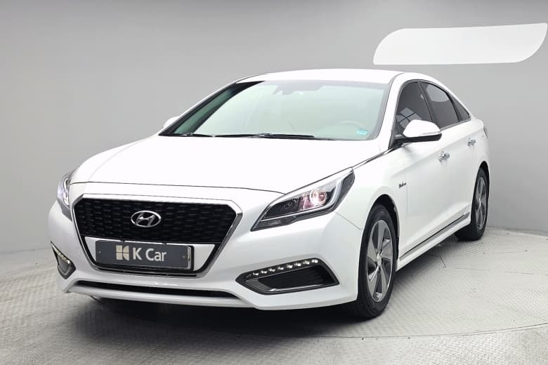 Hyundai LF Sonata Hybrid, 2016