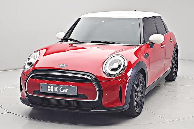 Mini Cooper (3 Gen F/L) 5-Door, 2023