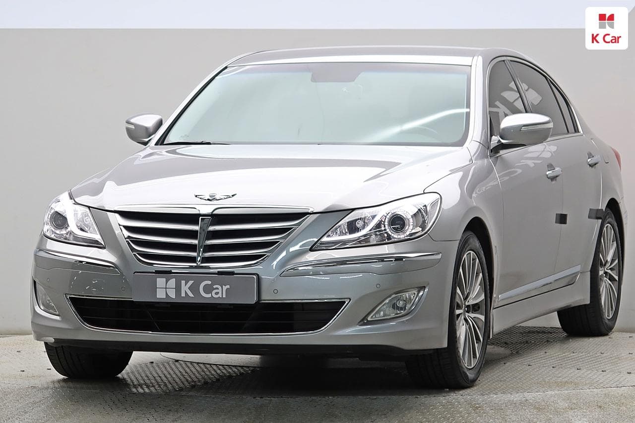 Hyundai Genesis, 2012