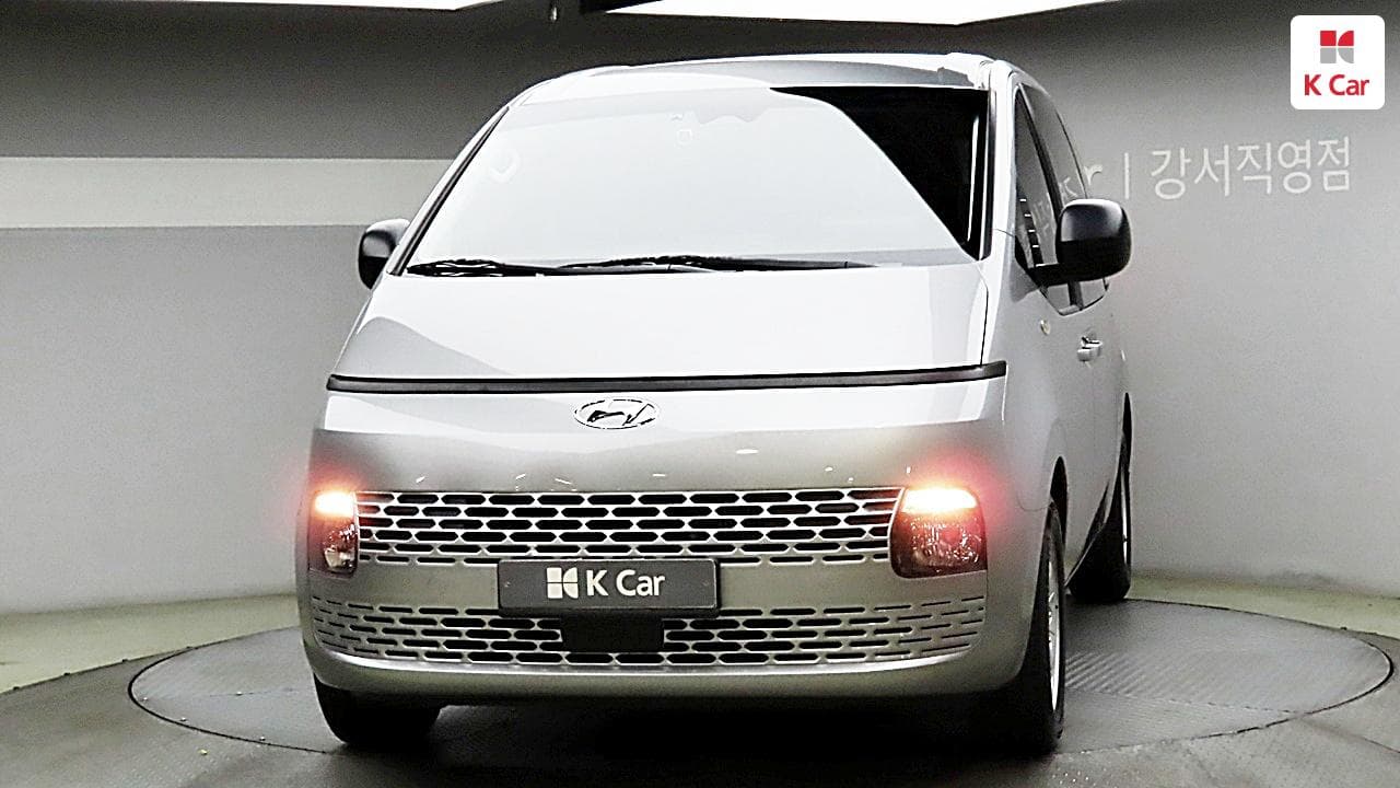 Hyundai Staria, 2023