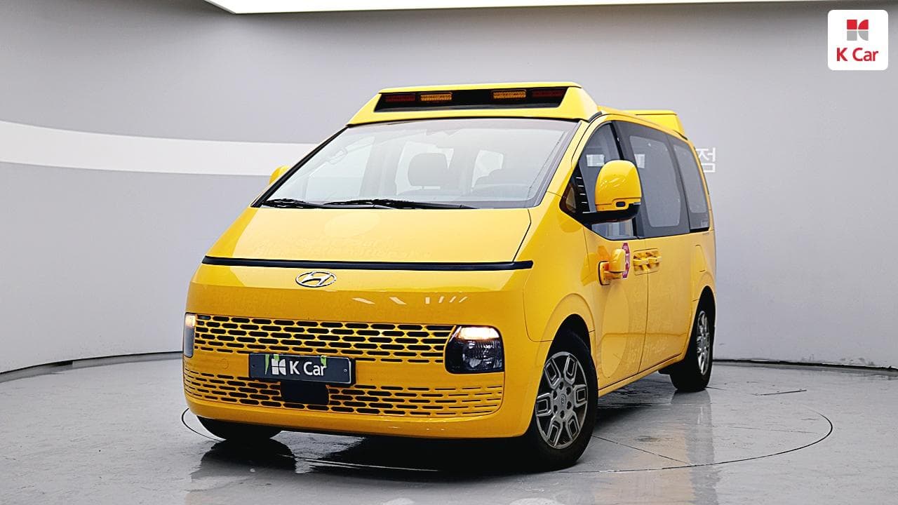 Hyundai Staria, 2023