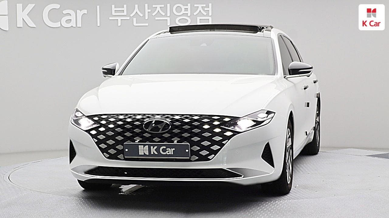 Hyundai The New Grandeur Hybrid, 2021