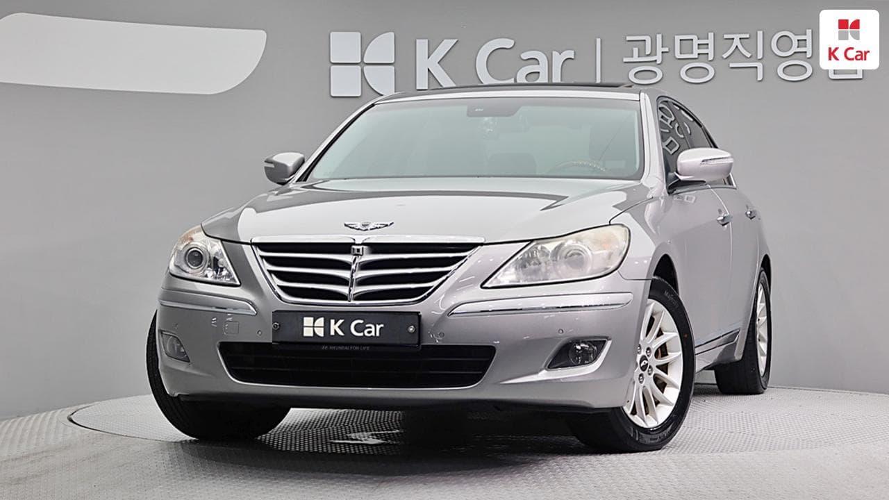 Hyundai Genesis, 2010