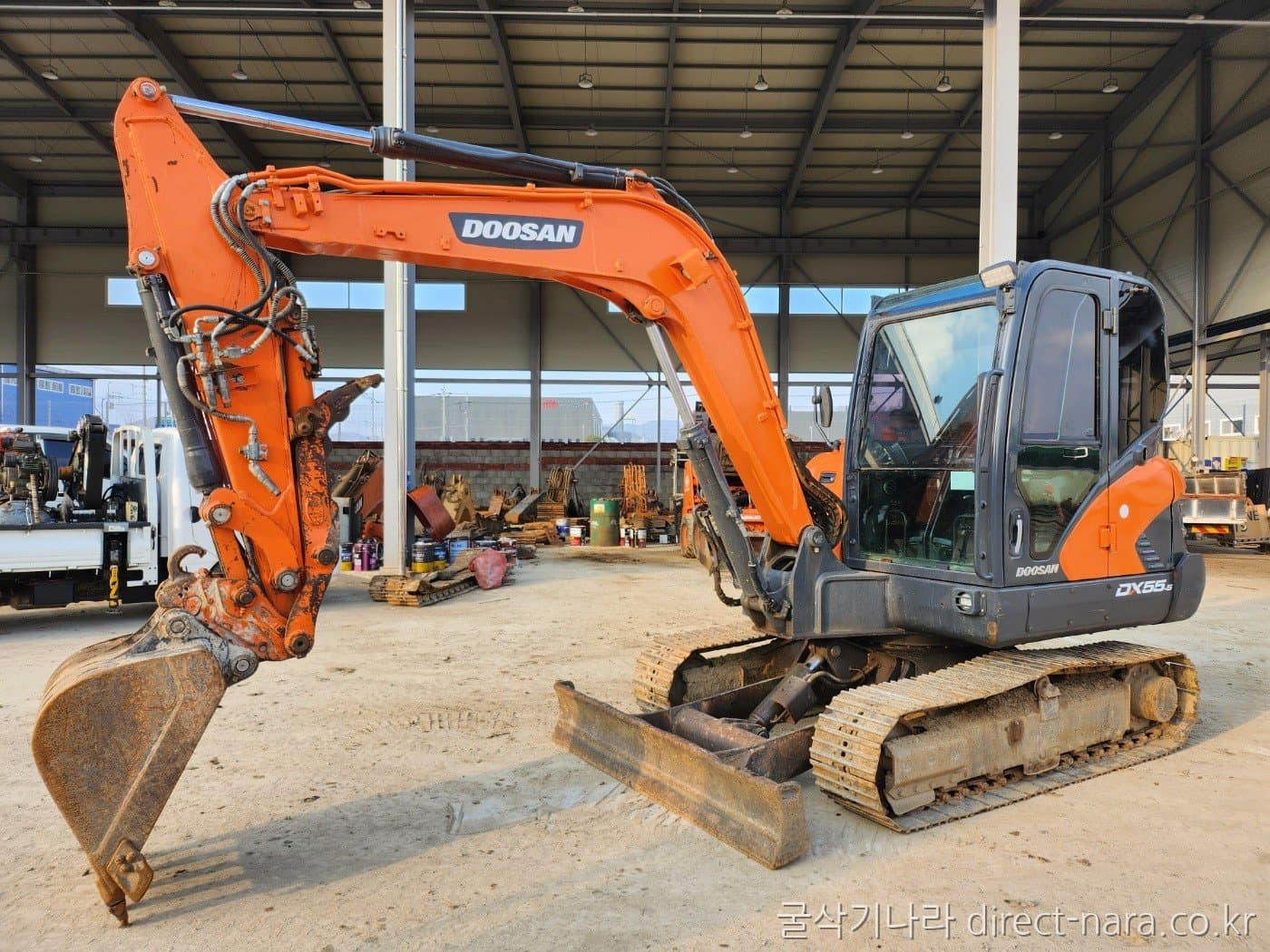 Doosan (Develon) DX55MT
