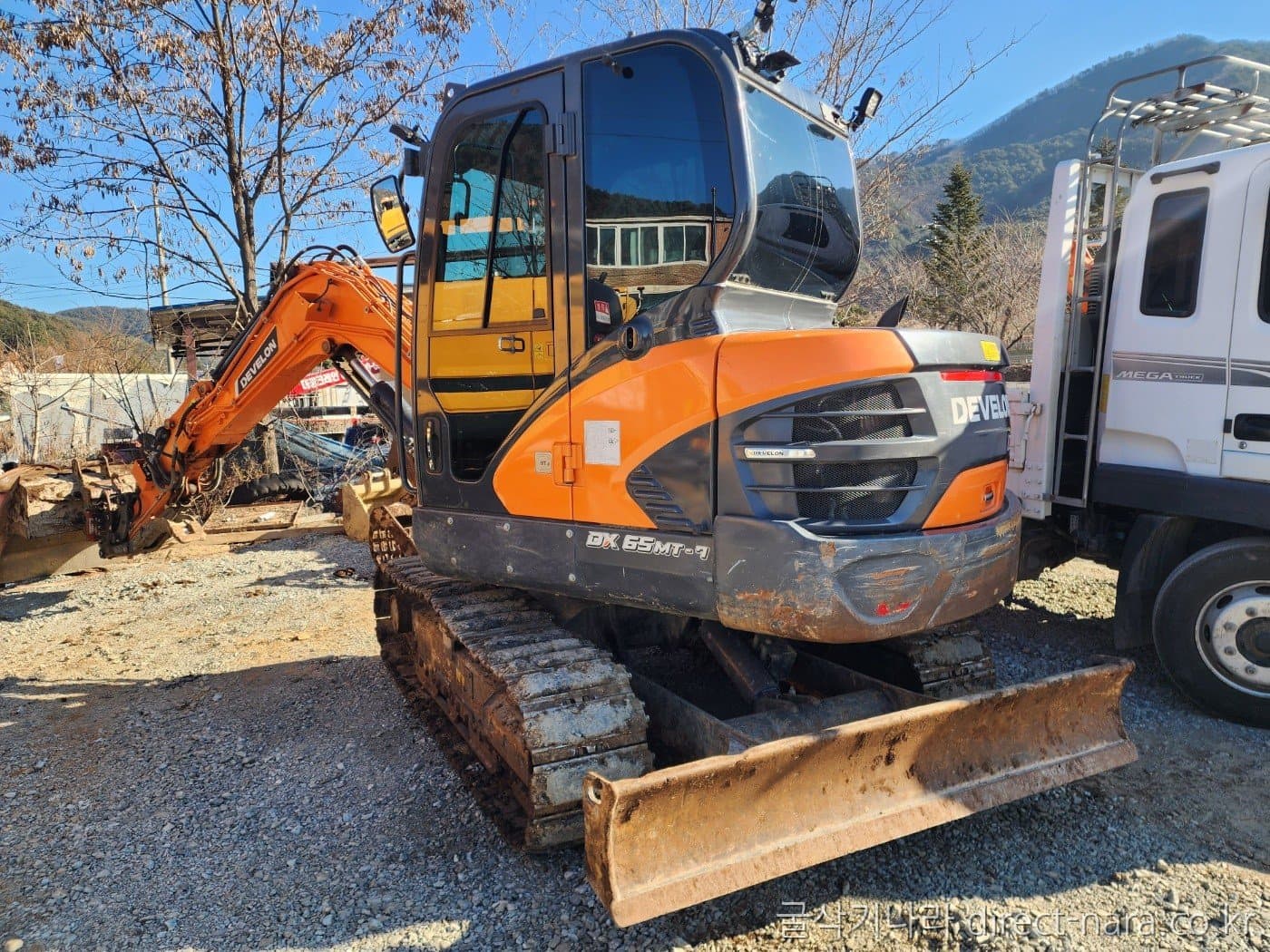 Doosan (Develon) DX65