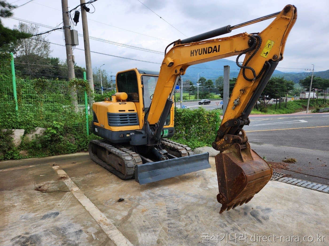 HD Hyundai R55