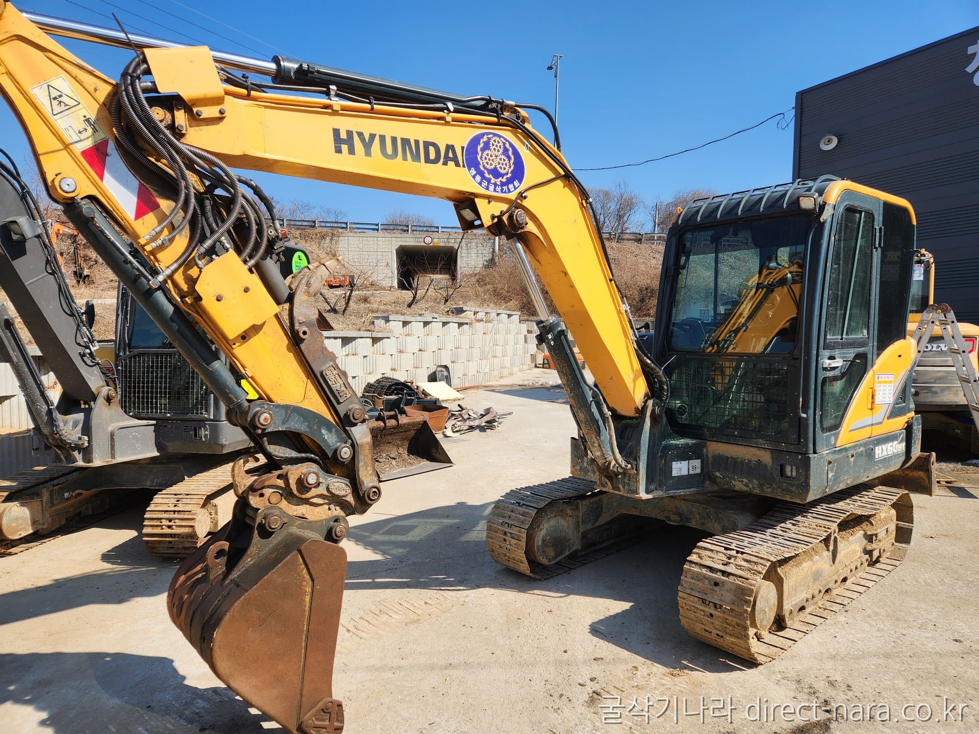 HD Hyundai HX60