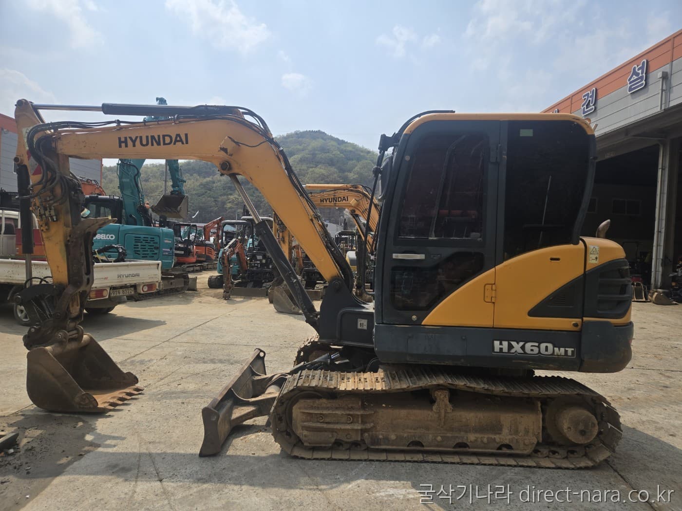 HD Hyundai HX60MT