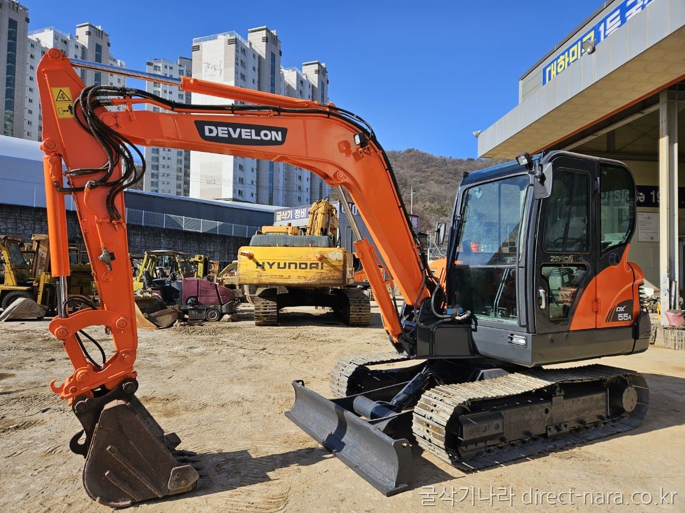 Doosan (Develon) DX55