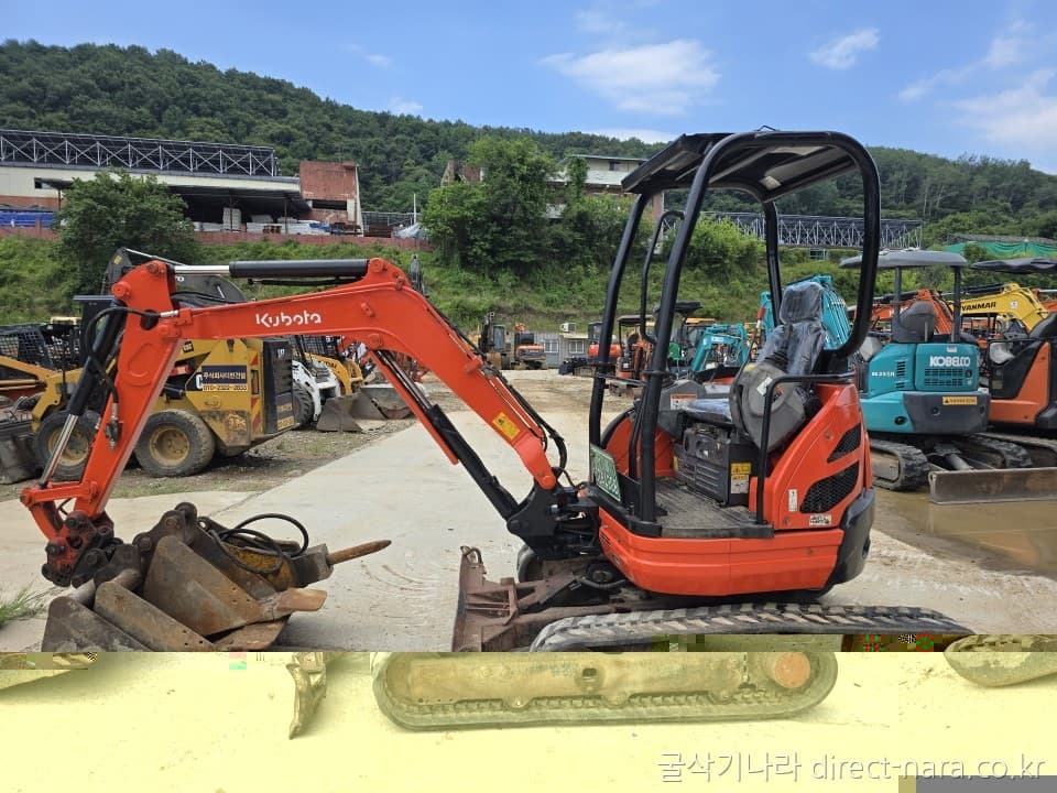 Kubota U20
